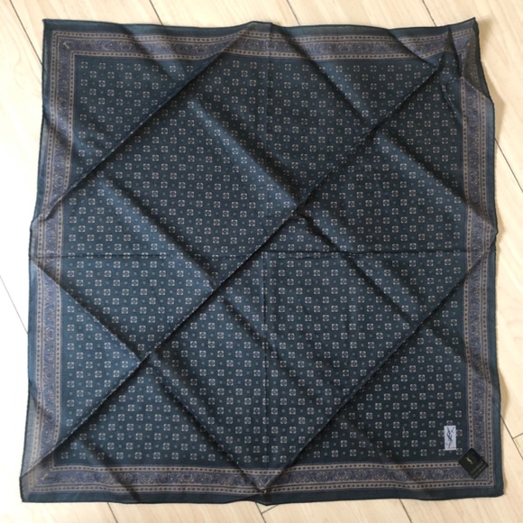 New in box Yves Saint Laurent YSL Pocket Square Handkerchief Scarf Vintage - Picture 3 of 4